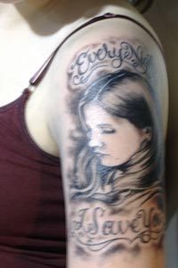  Buffy's 粉丝 tattoo