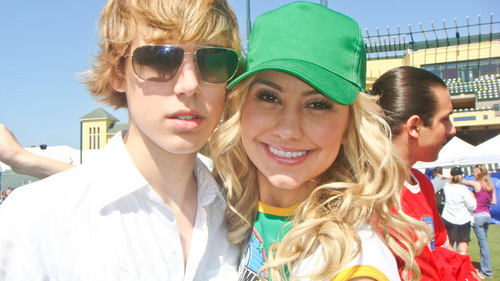  Chelsea with Cody Linley at DC Games