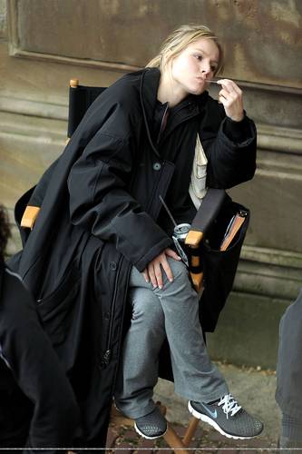  Kristen shooting for When In Rome!