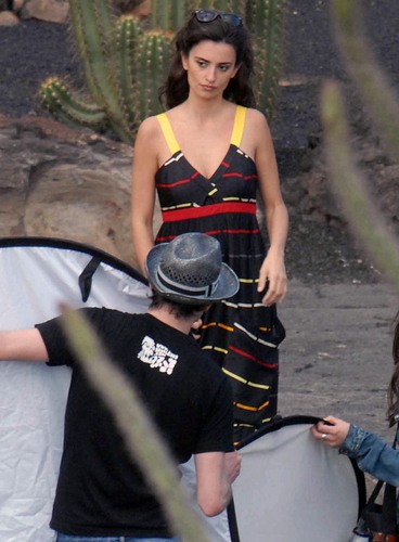  Penelope on the set of Cactus Gardens