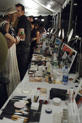  Marc Jacobs Spring 2006: Backstage