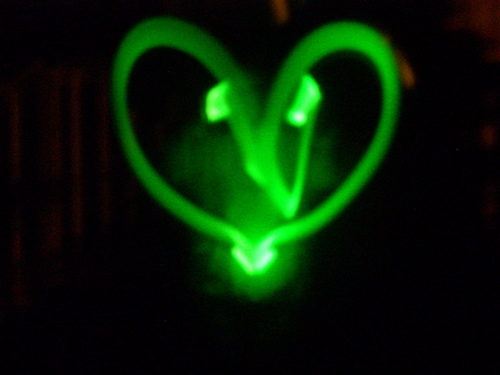  Temptasia's Glow Stick mostra