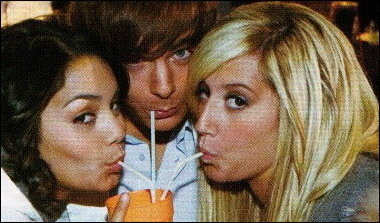  Vanessa, Zac & Ashley