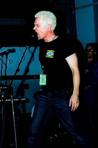  james performing at the knittng factory 2003