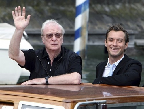  Michael Caine and Jude Law