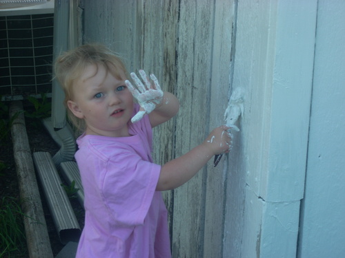  My Daughter Paints Our House