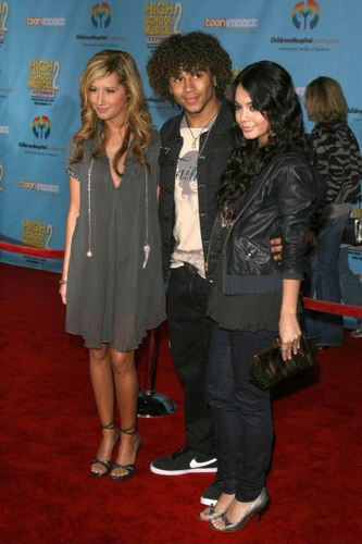  Ashley, Corbin & Vanessa