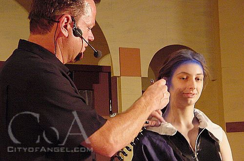  Doing the make-up of illyria