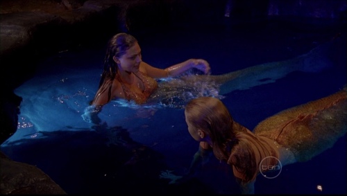  Emma and Cleo in the moon pool