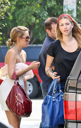 Kristen and Ausrina film scenes for the hills - The Hills Photo ...