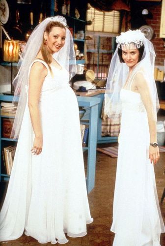  Phoebe and Monica as bride`s