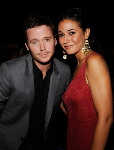  Kevin Connolly & Emmanuell Chriqui are always in Fashion!