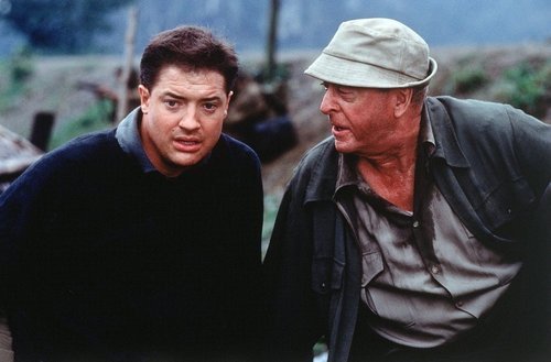  Michael Caine and Brendan Fraser in The Quiet American