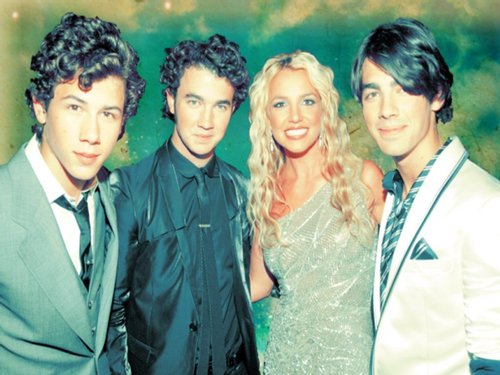  Jonas Brothers & Britney Spears