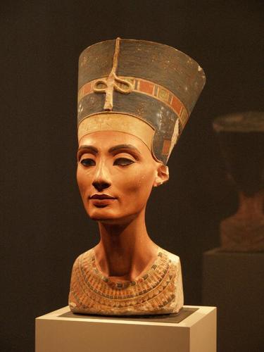  reyna Nefertiti of Egypt