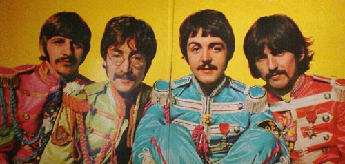  sgt. pepper's lonely hearts club band