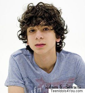  Adam Sevani