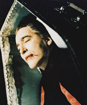  Dracula, Prince Of Darkness