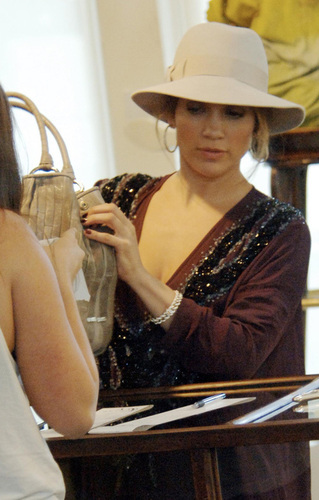 Jennifer shopping
