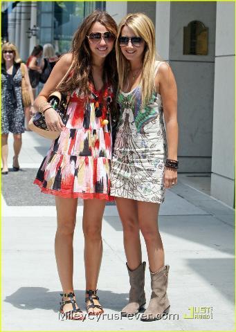  Miley + Ashley