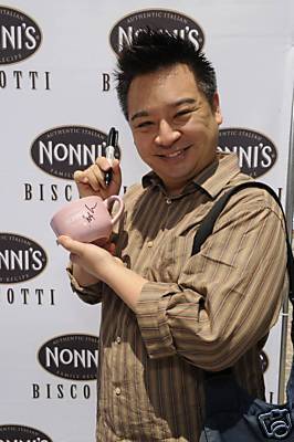 Rex Lee's PINK MUG on auction from 99 cents